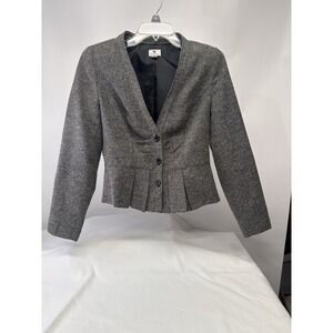Worthington Petite Med Pleated Cropped herringbone Button jacket. Well tailored.